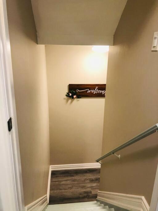 Entire Basement With 3 Bedrooms Niagara Falls Eksteriør bilde